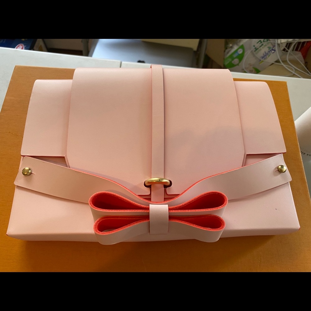 Niels Peeraer Pink Bow Clutch